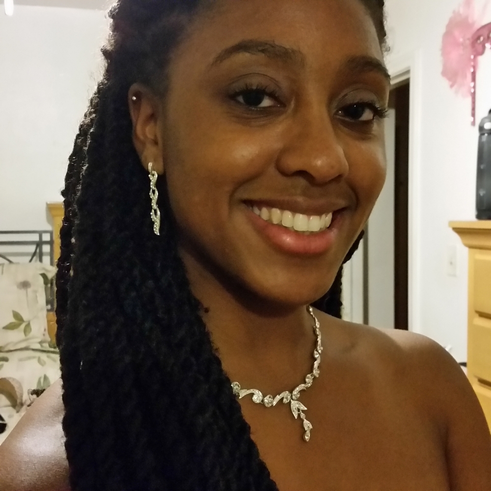 Meet your Posher, Sheniece